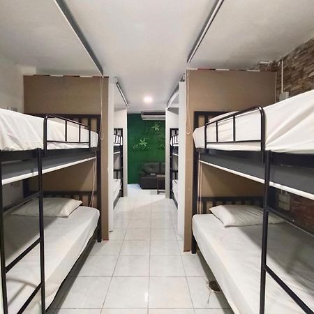 Cozy Rooms Asoke 방콕 외부 사진