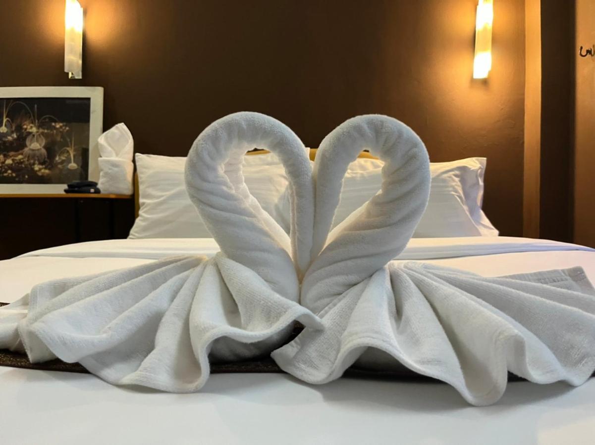 Cozy Rooms Asoke 방콕 외부 사진