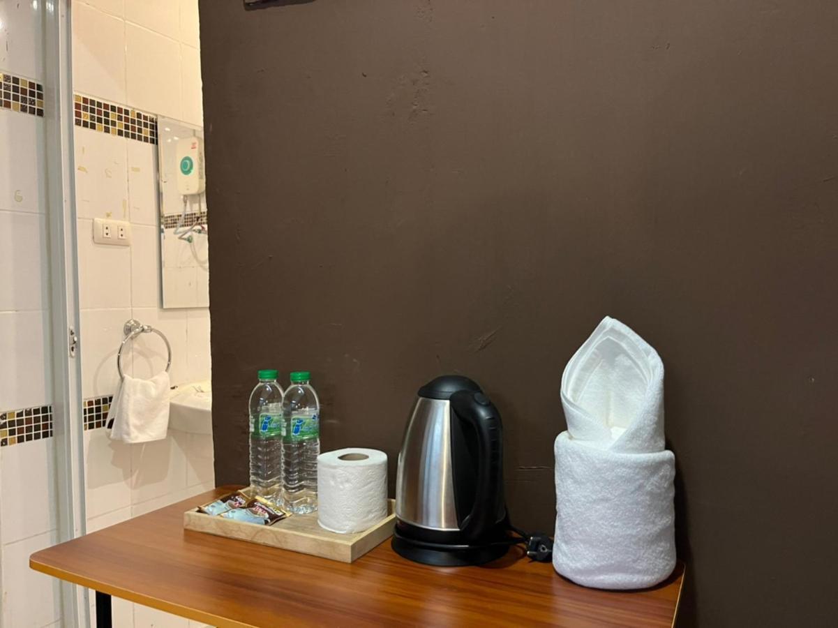 Cozy Rooms Asoke 방콕 외부 사진
