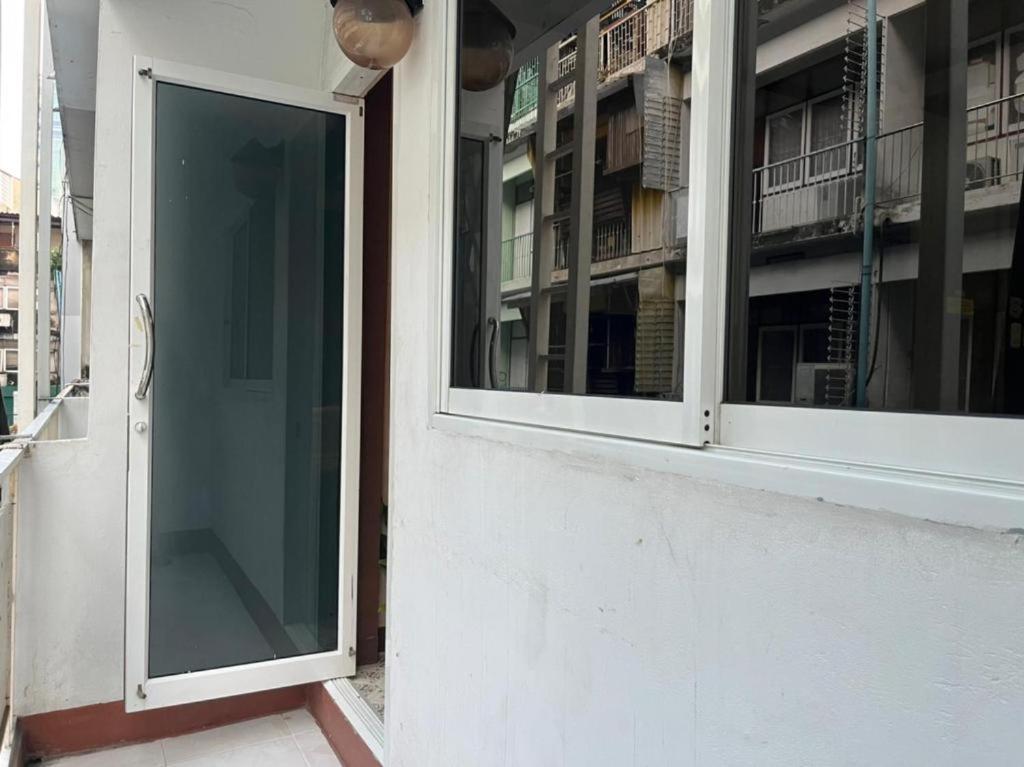Cozy Rooms Asoke 방콕 외부 사진