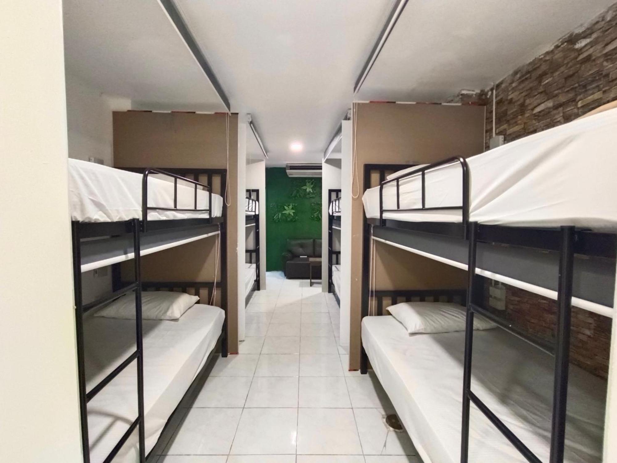 Cozy Rooms Asoke 방콕 외부 사진